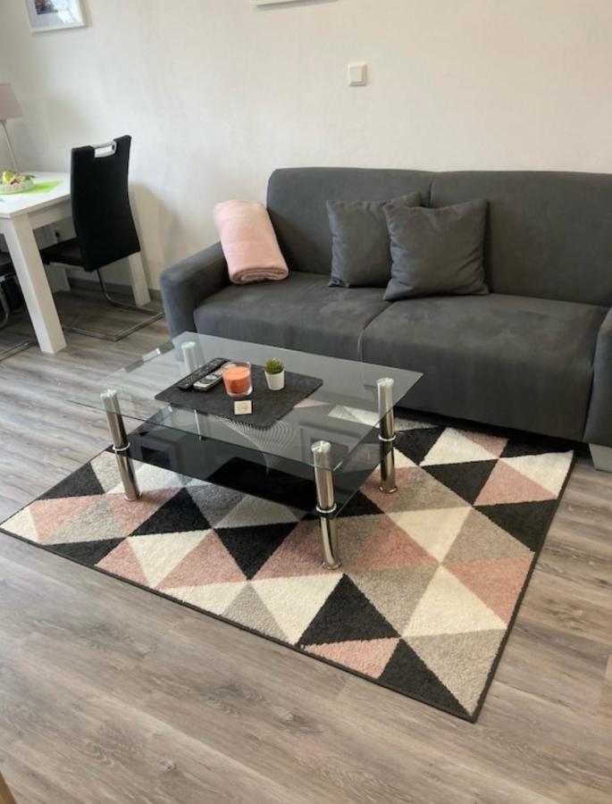 Koch Apartment *